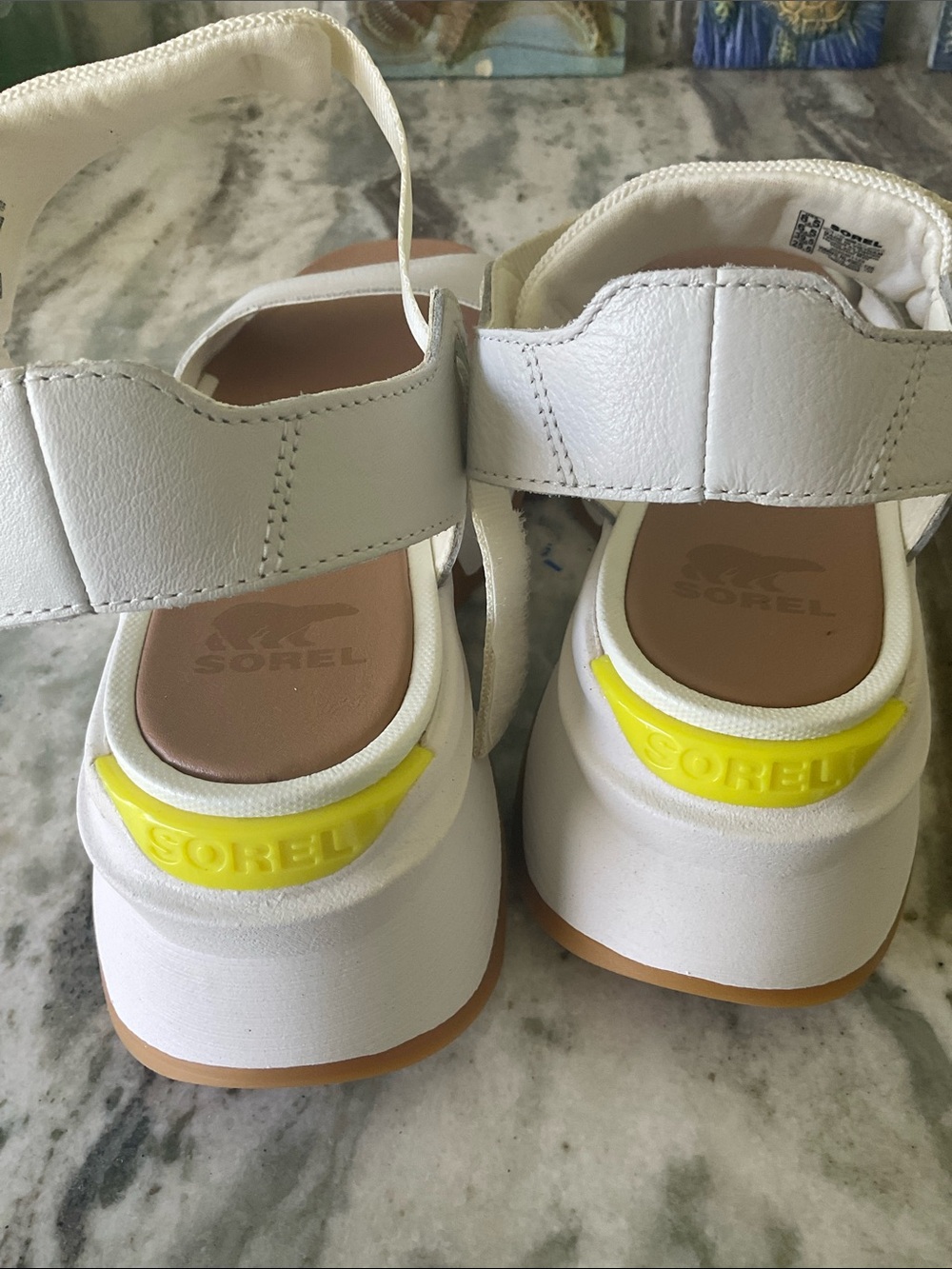 NWOT SOREL KINETIC White Platform Sandals with Yellow Heel Accent - Picture 3 of 7